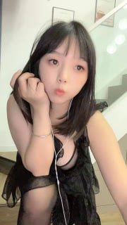 核弹！清纯G奶女神~20小时~扣穴自慰~爽